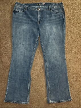 Women’s Seven7 blue Jeans denim boot cut Size 24 plus